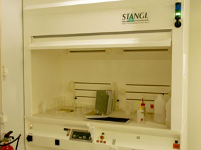 Picture of Fume hood - Solvent - Dicing preparation
