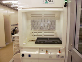 Picture of Fume Hood - Acid & Base - PLD target polishing