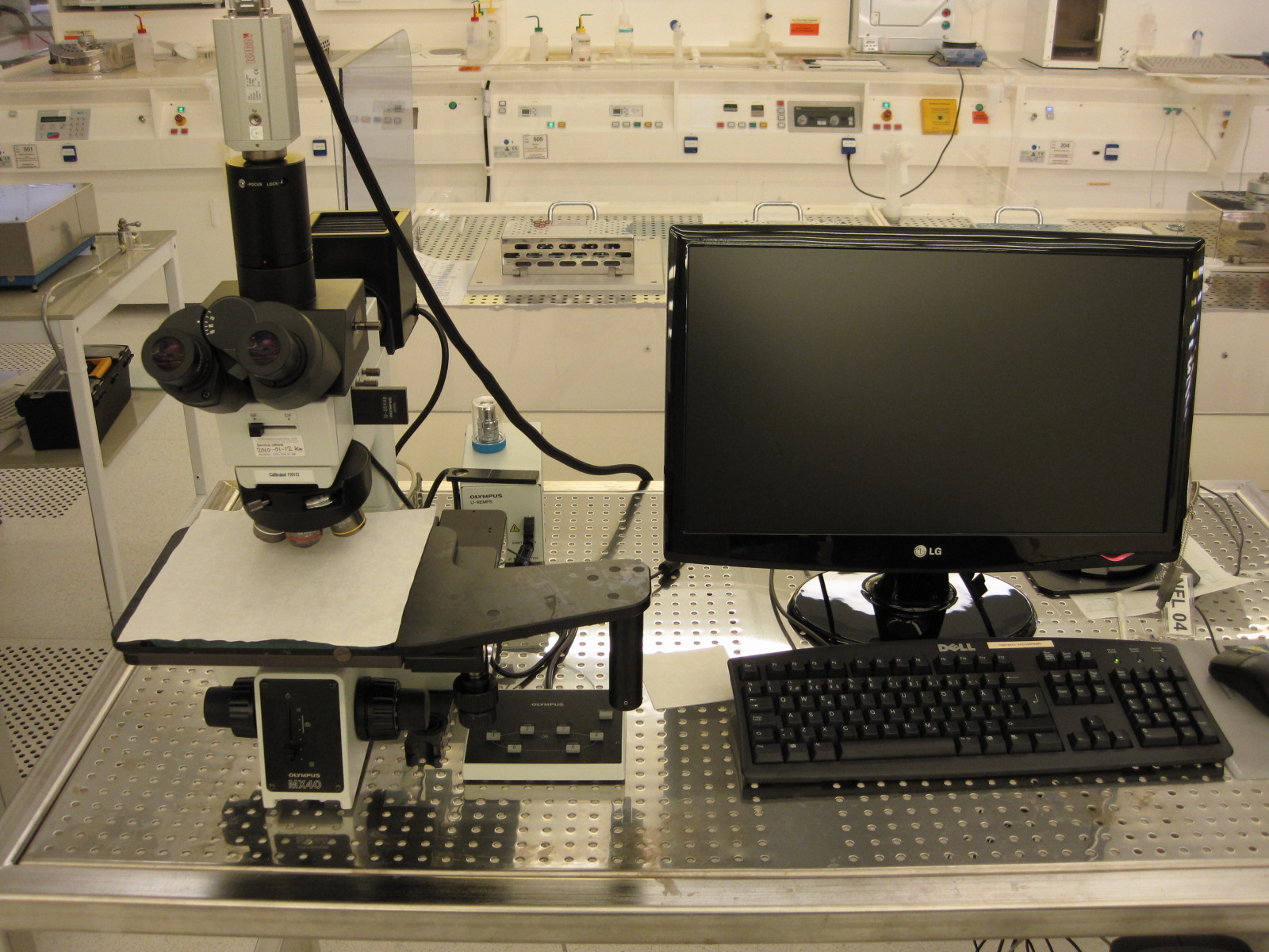 Picture of Microscope - Olympus MX40 - Silicon area