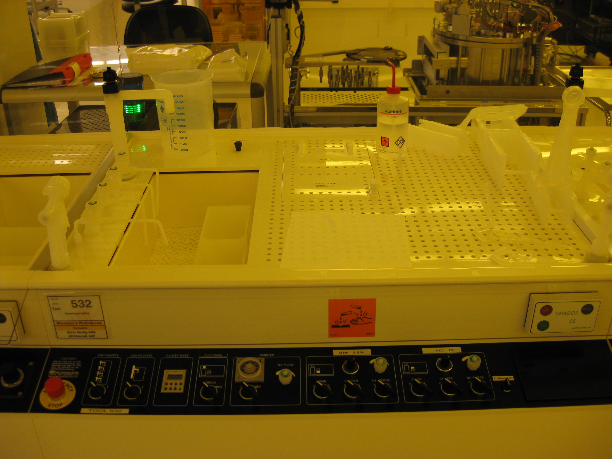 Picture of Wet Bench - Acid & Base - Developer Bath - Microwave line